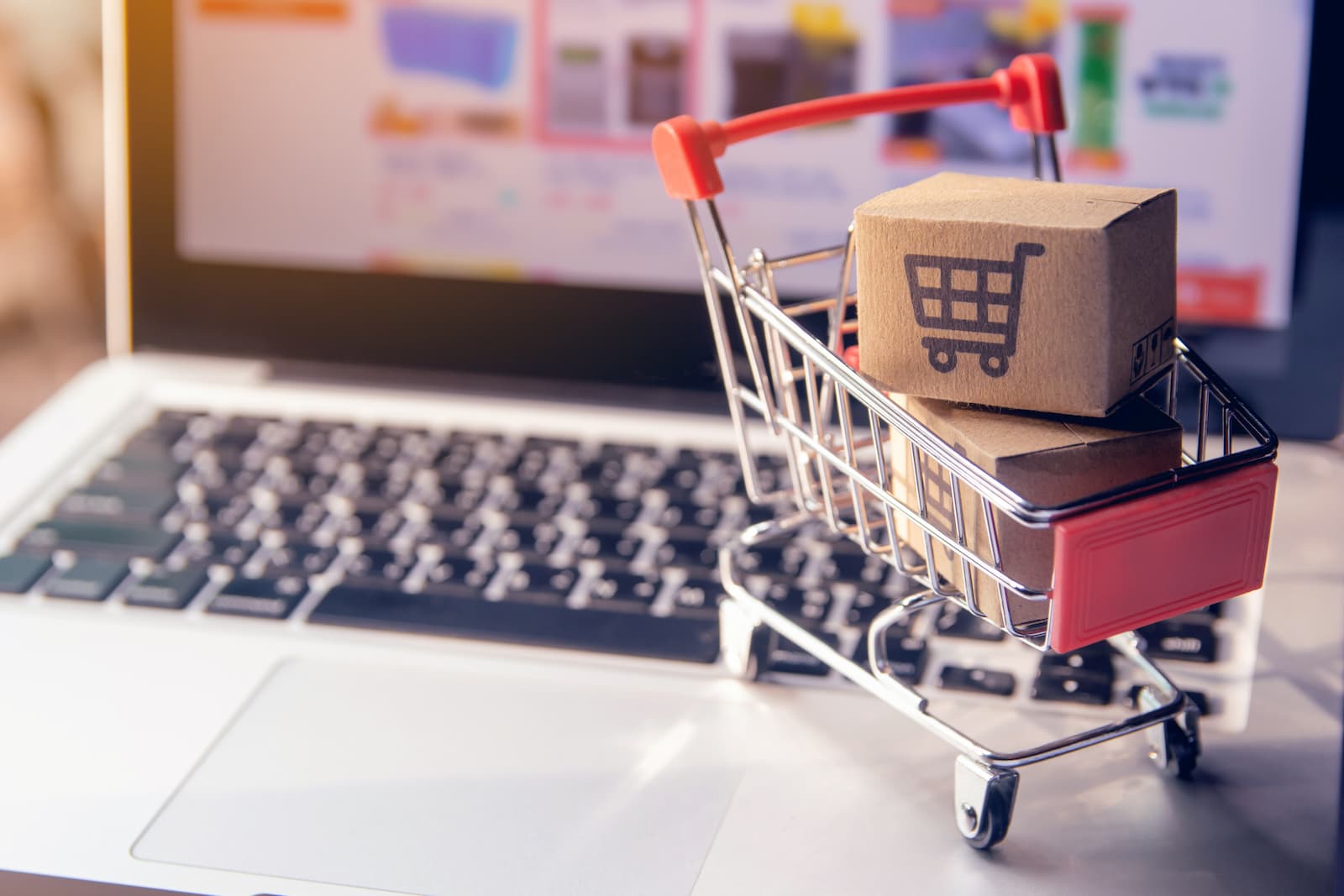 工業(yè)平板電腦網(wǎng)絡(luò)通信實(shí)現(xiàn)高效倉(cāng)庫(kù)管理